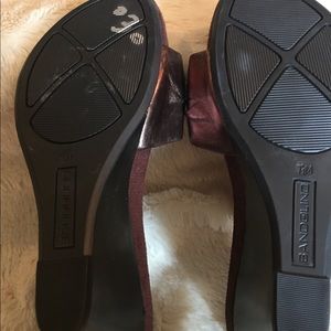 Bandolino Shoes - NWT Bandolino Wedge Slides Bandolino Shoes - NWT Bandolino Wedge Slides